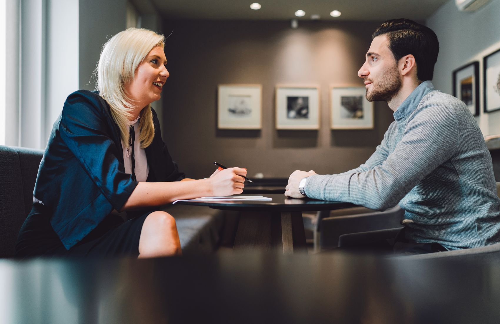 One on One Employer meeting discussing renumeration | Featured Image for the blog on Facilitating Remuneration Conversations Effectively from Bramwell Partners